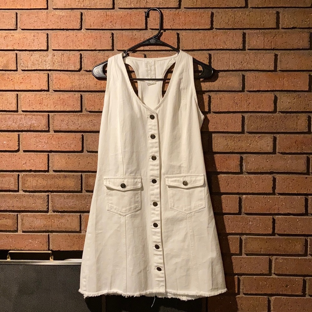 Sadie and Sage. White jean dress